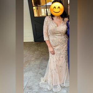 Gorgeous MGNY (Madeline Gardner New York) designer gown